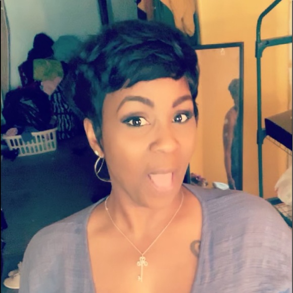 Meet your Posher, Berry - Picture 2 of 4